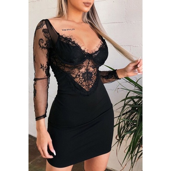 Windsor Dresses & Skirts - Windsor Dress Black Sheer Lace Patchwork Long Sleeves Sheath Mini Size S NWT